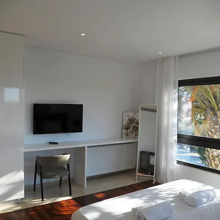 6 Bedroom Luxury Villa