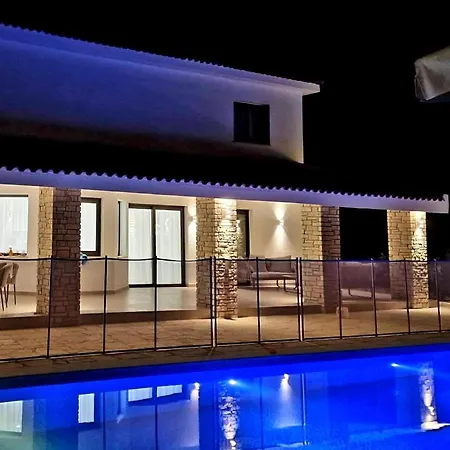 6 Bedroom Luxury