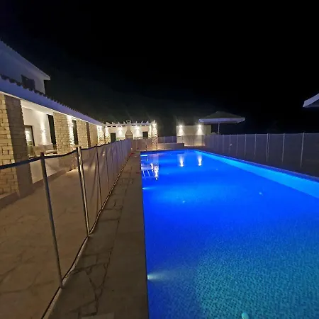 6 Bedroom Luxury Villa