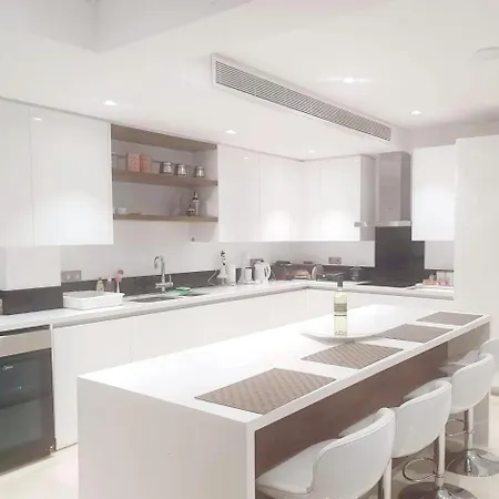 6 Bedroom Luxury Villa Paphos